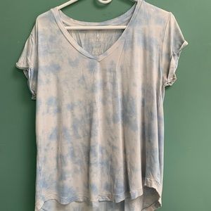 Soft and sexy American Eagle shirt